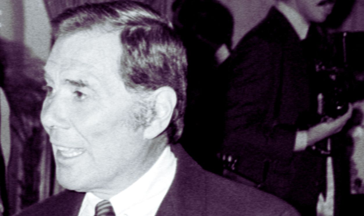 Gene Rayburn (R) attends an event, benefitting the Retinitis Pigmentosa Foundation, in Los Angeles, California, on June 2, 1981. 