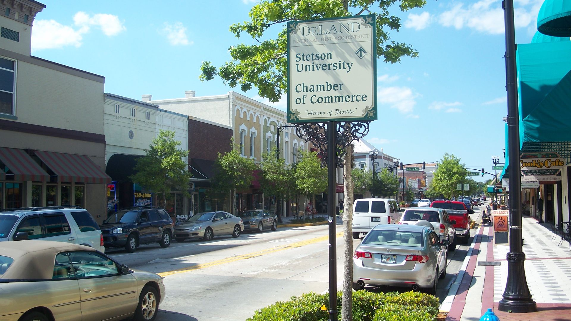 File:Downtown DeLand Hist Dist street04.jpg