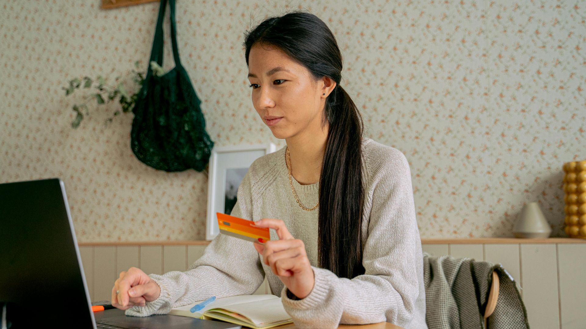 Antoni Shkraba Studio