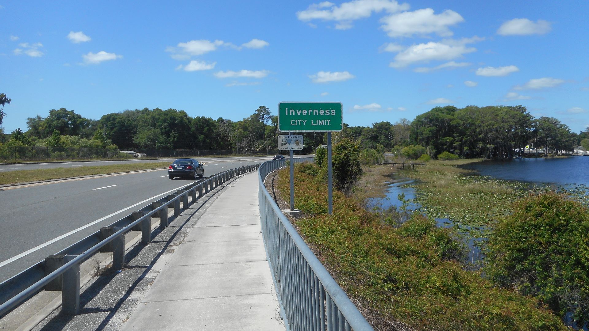 File:WB FL 44; Inverness City Limit Sign-1.jpg