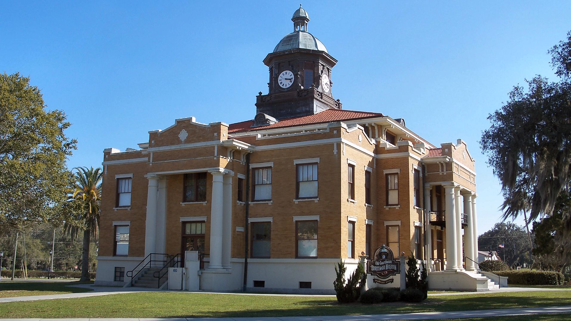 File:Citrus Cty Crths Inverness01.jpg