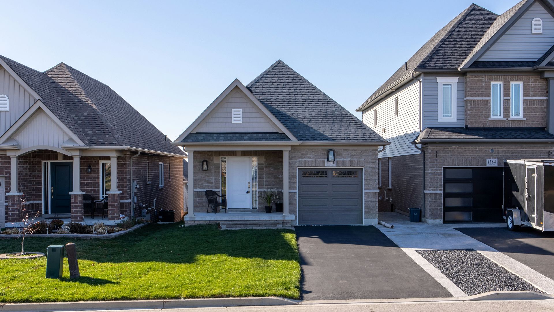 gray and white concrete house