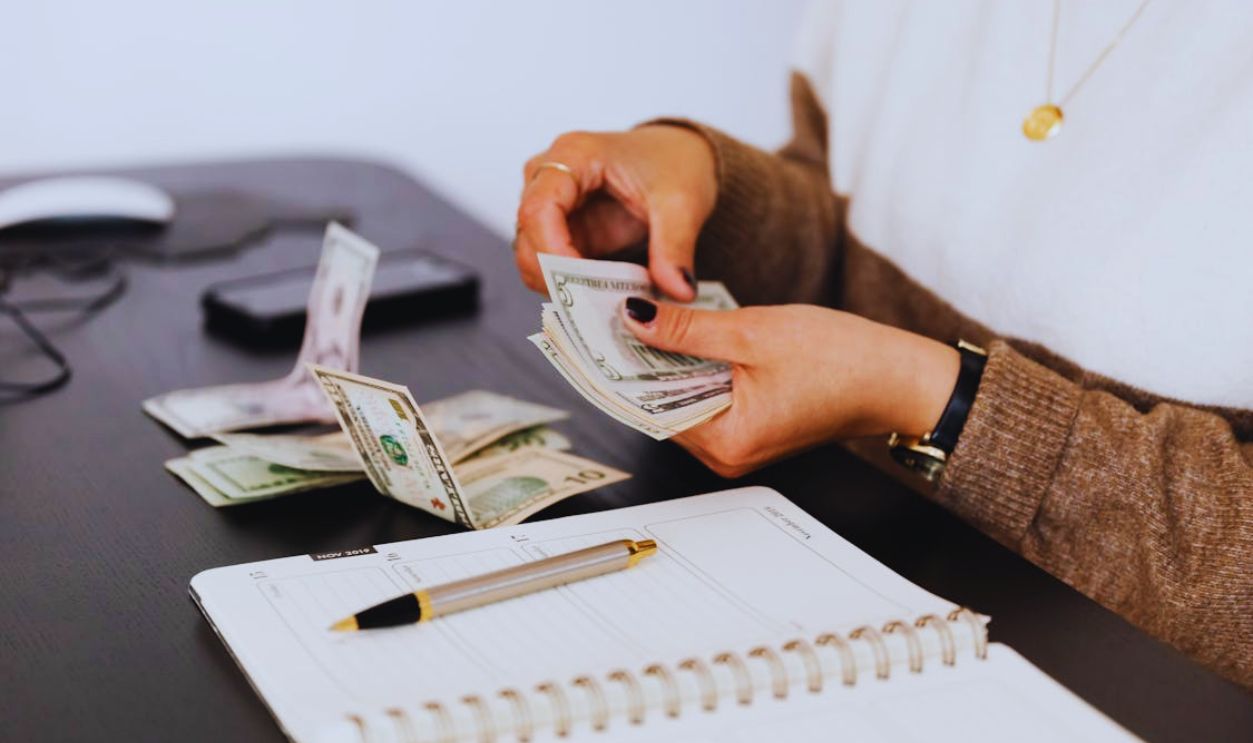 Person Counting Cash Money