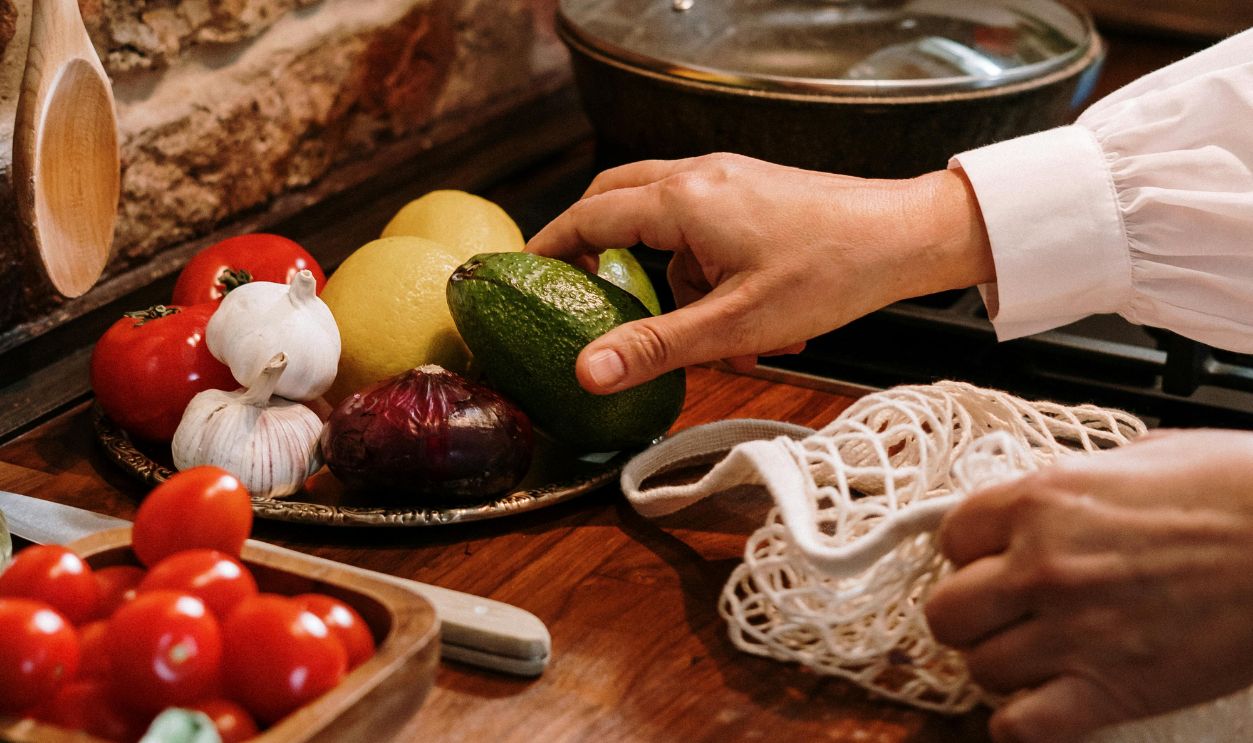 woman sorting groceries