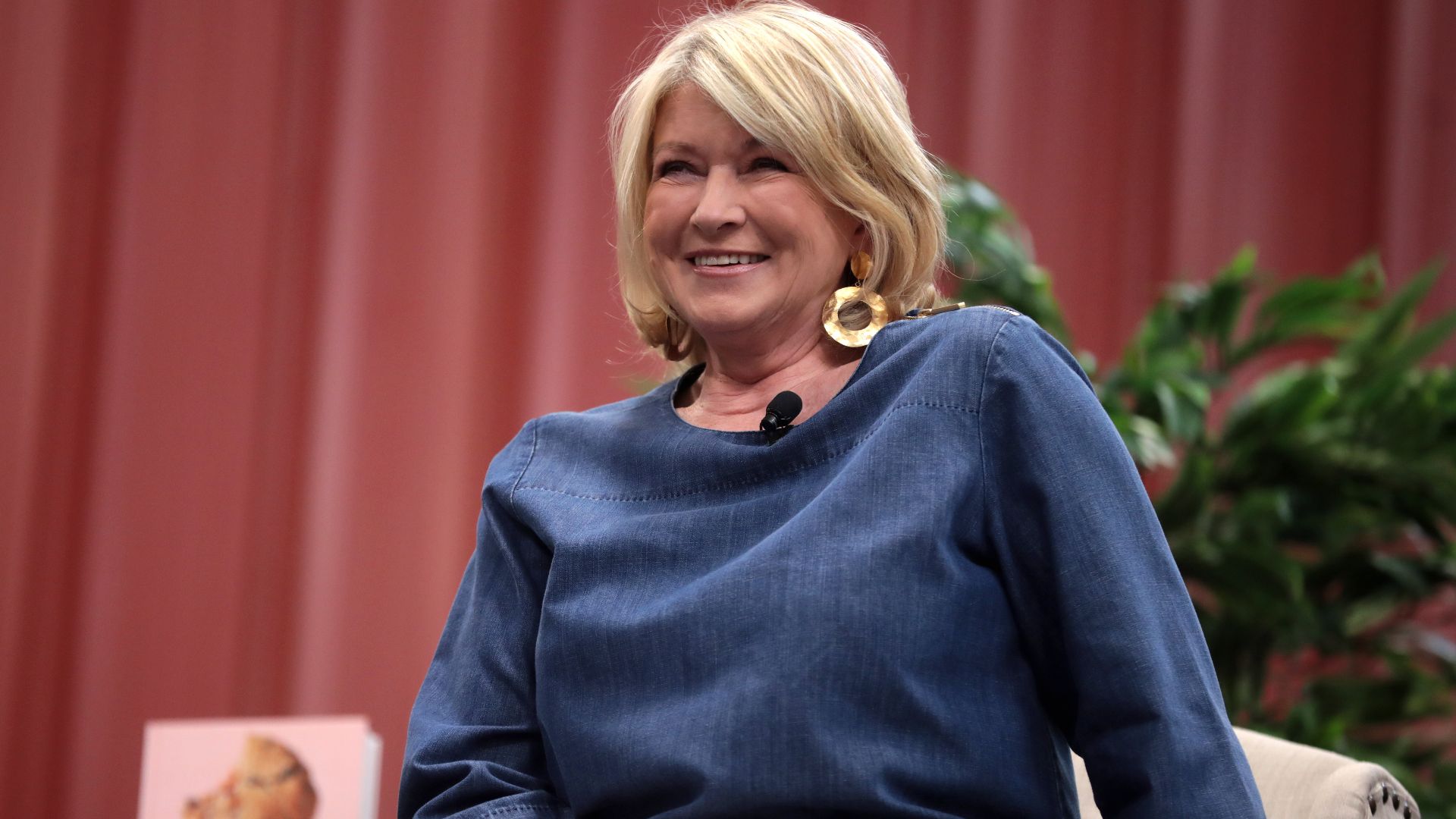 Martha Stewart speaking with attendees at the 2019 Maricopa Home and Garden Show at WestWorld of Scottsdale in Scottsdale, Arizona.

Please attribute to Gage Skidmore if used elsewhere.