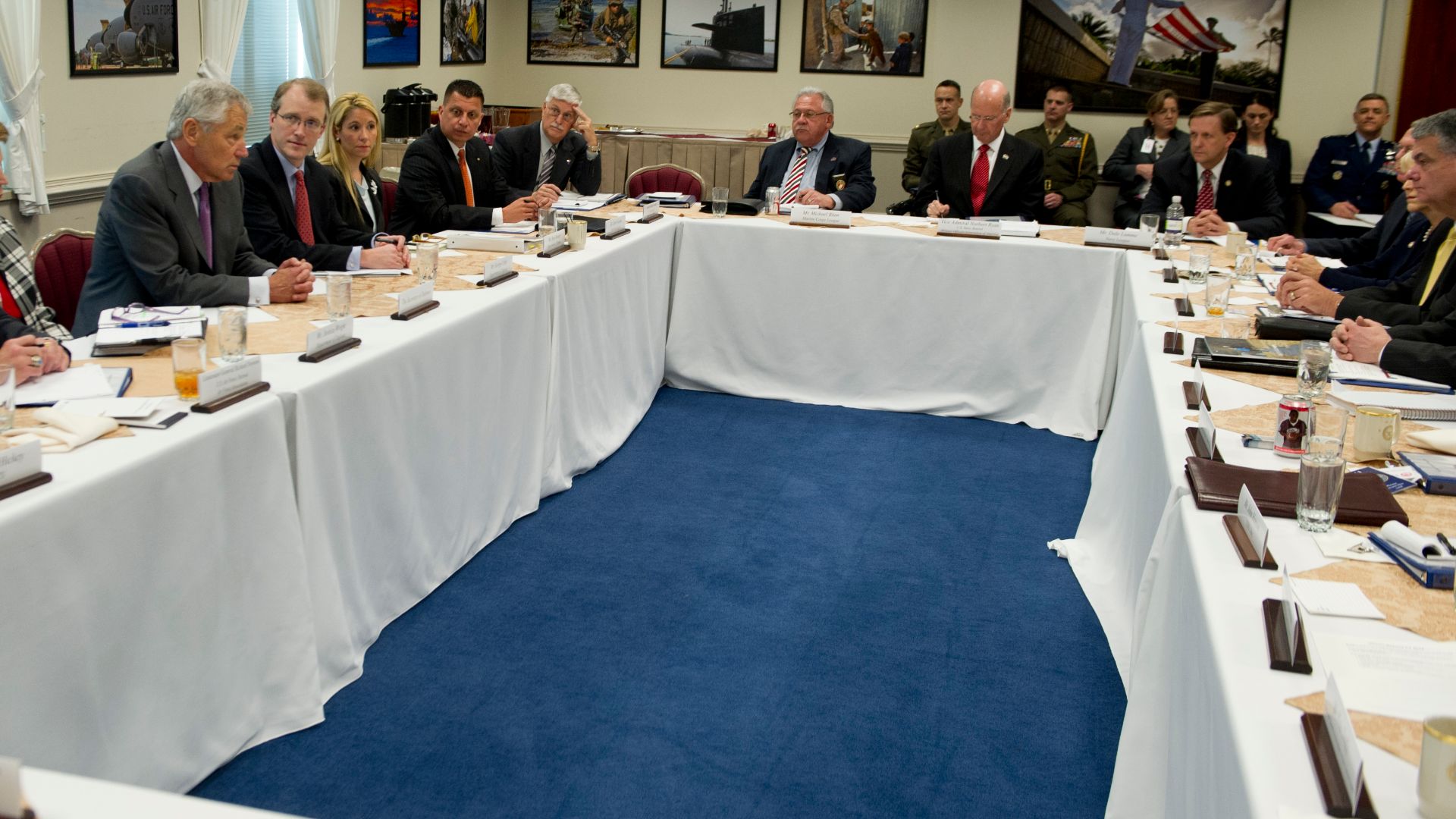 Secretary of Defense Chuck Hagel conducts a round table with veterans service organizations representatives at the Pentagon, March 21, 2013. (DoD photo by Mass Communication Specialist 1st Class Chad J. McNeeley/Released)