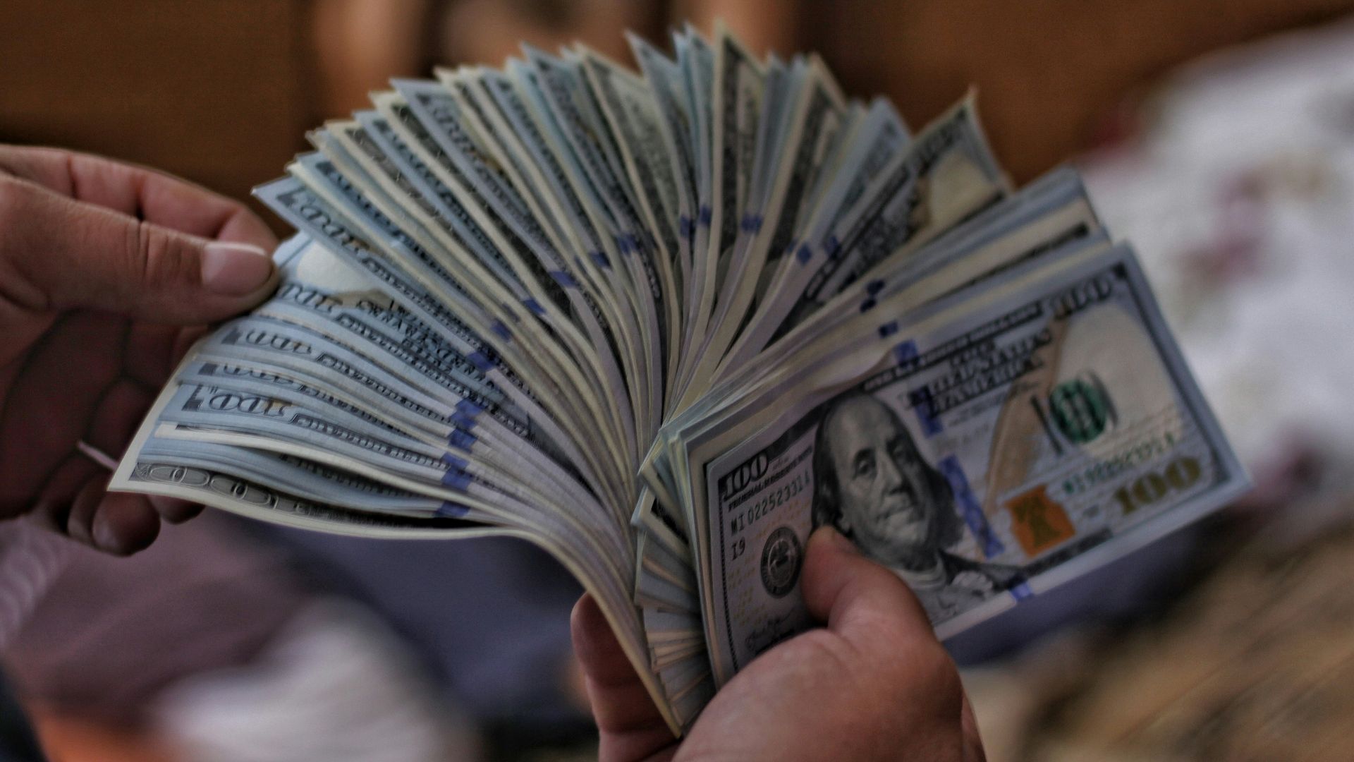 100 US dollar banknotes