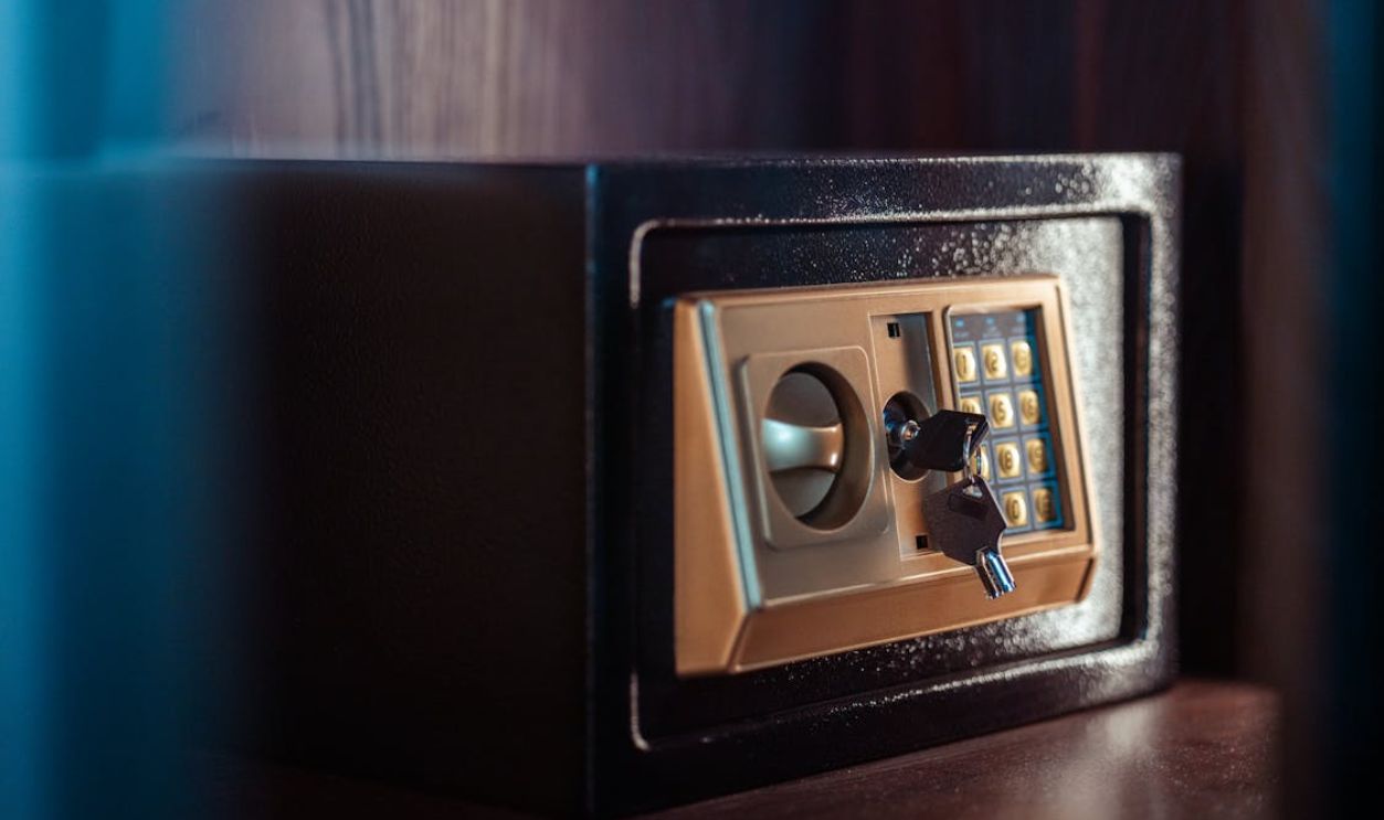 Secure Electronic Safe with Key and Keypad