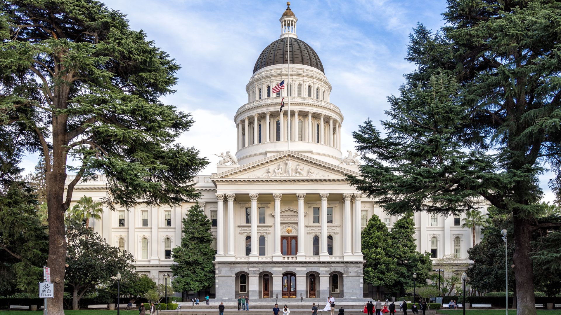 Sacramento, View of California State Capitol from 10th Street