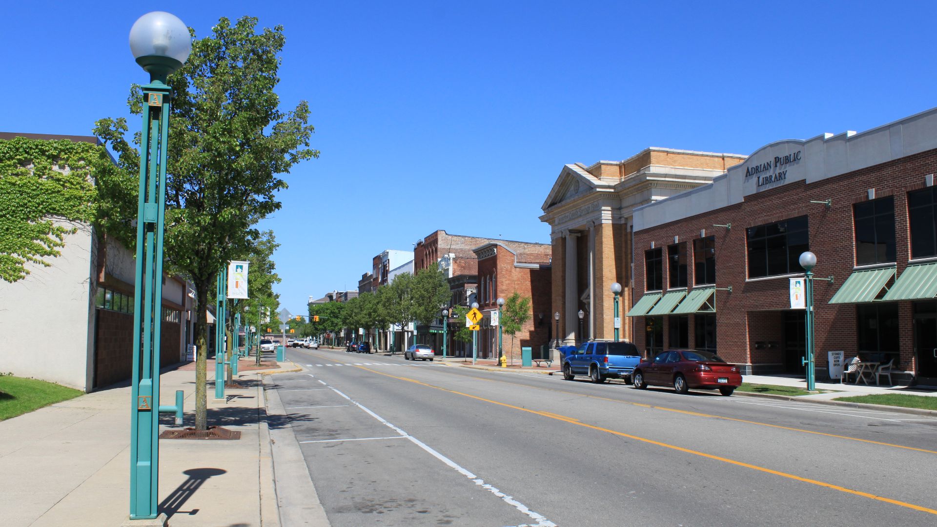 Downtown Adrian Michigan, Maumee Street