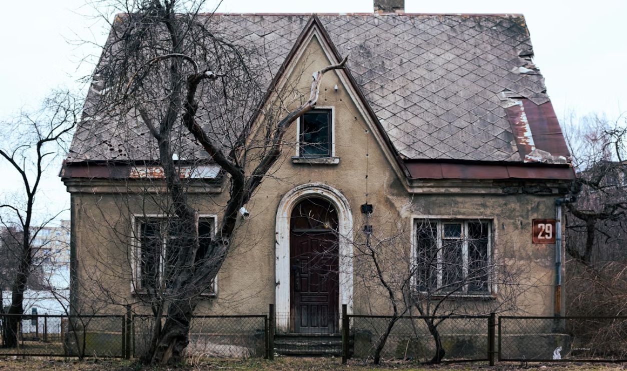 An abandoned or run down house exterior