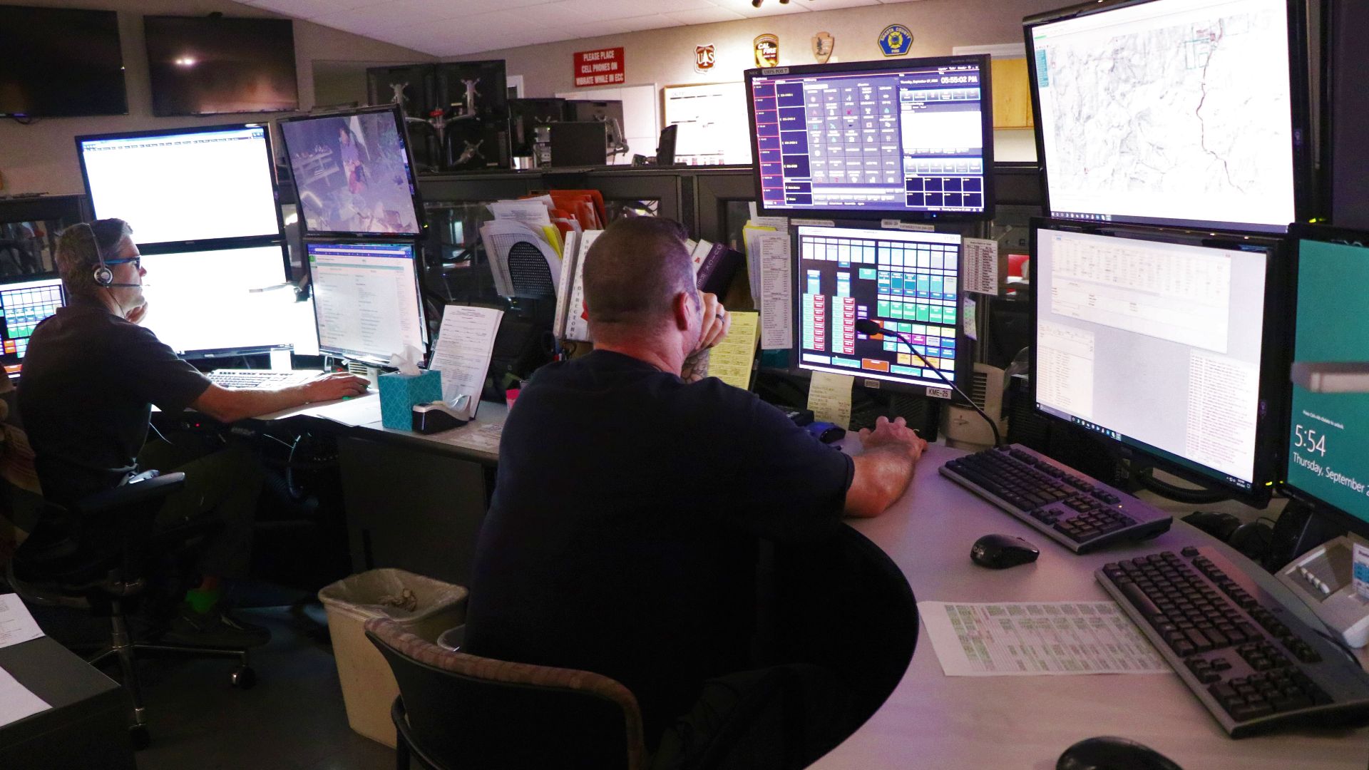 Redding Interagency Command Center, or Dispatch Center hosts both USFS and CALFIRE dispatch. The center fields every kind of call from general 911 to forest fire and aviation.
Jim Bartlett Team Rubicon/BLM for USFS

180927-SHF-JWB