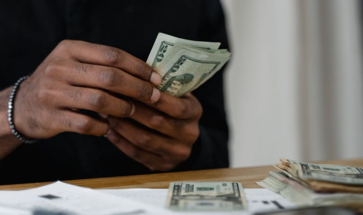 counting money 