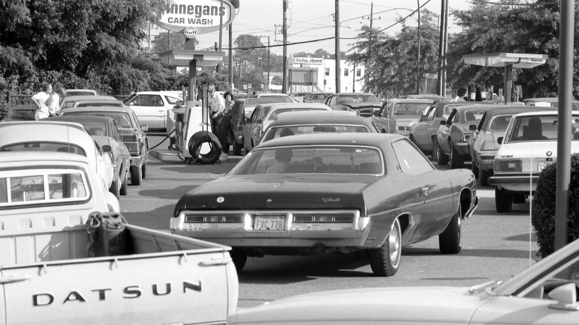 Automobiles lining up for fuel at a service station in the U.S. state of Maryland in the United States, in June 1979.