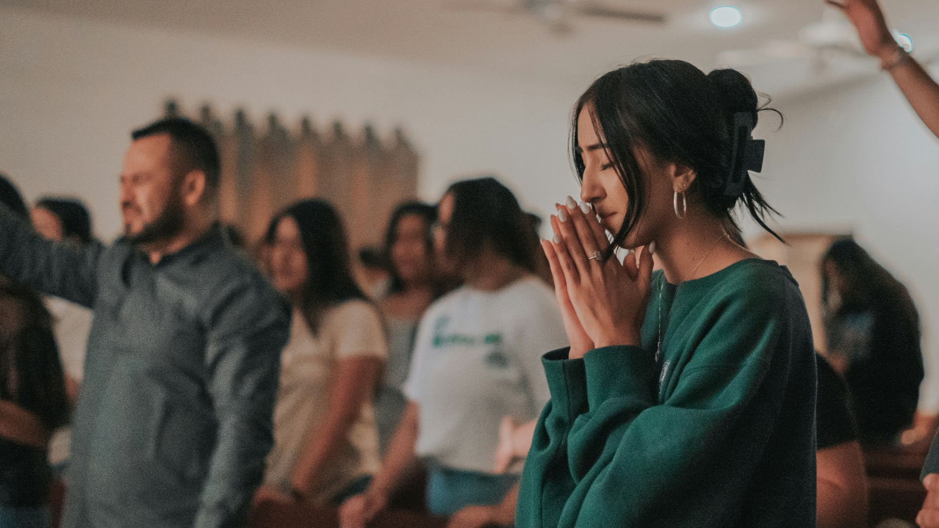a person with the hands up