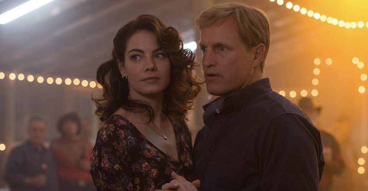 Woody Harrelson and Michelle Monaghan in True Detective (2014)