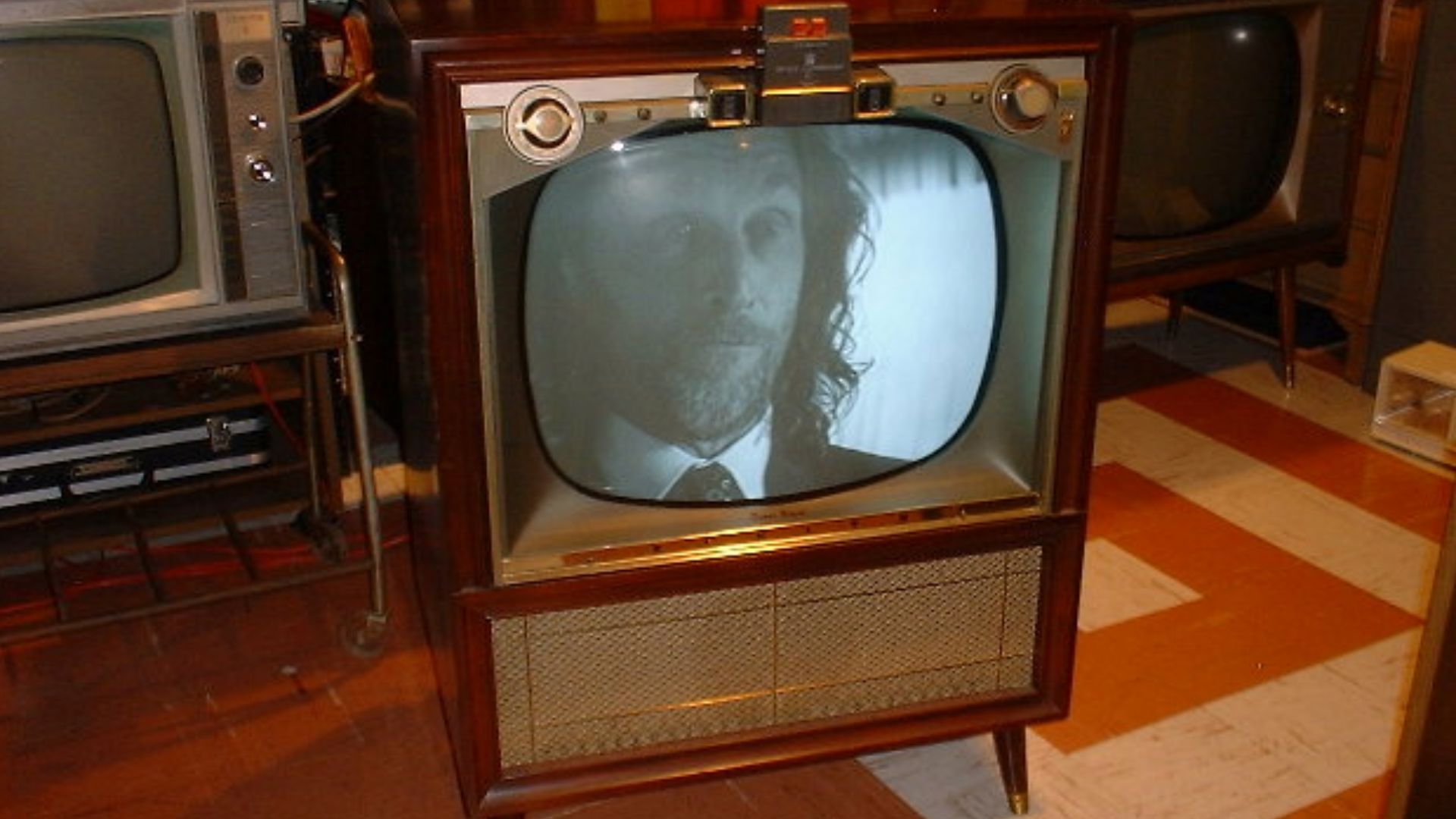 This is a 1957 Zenith TV with
