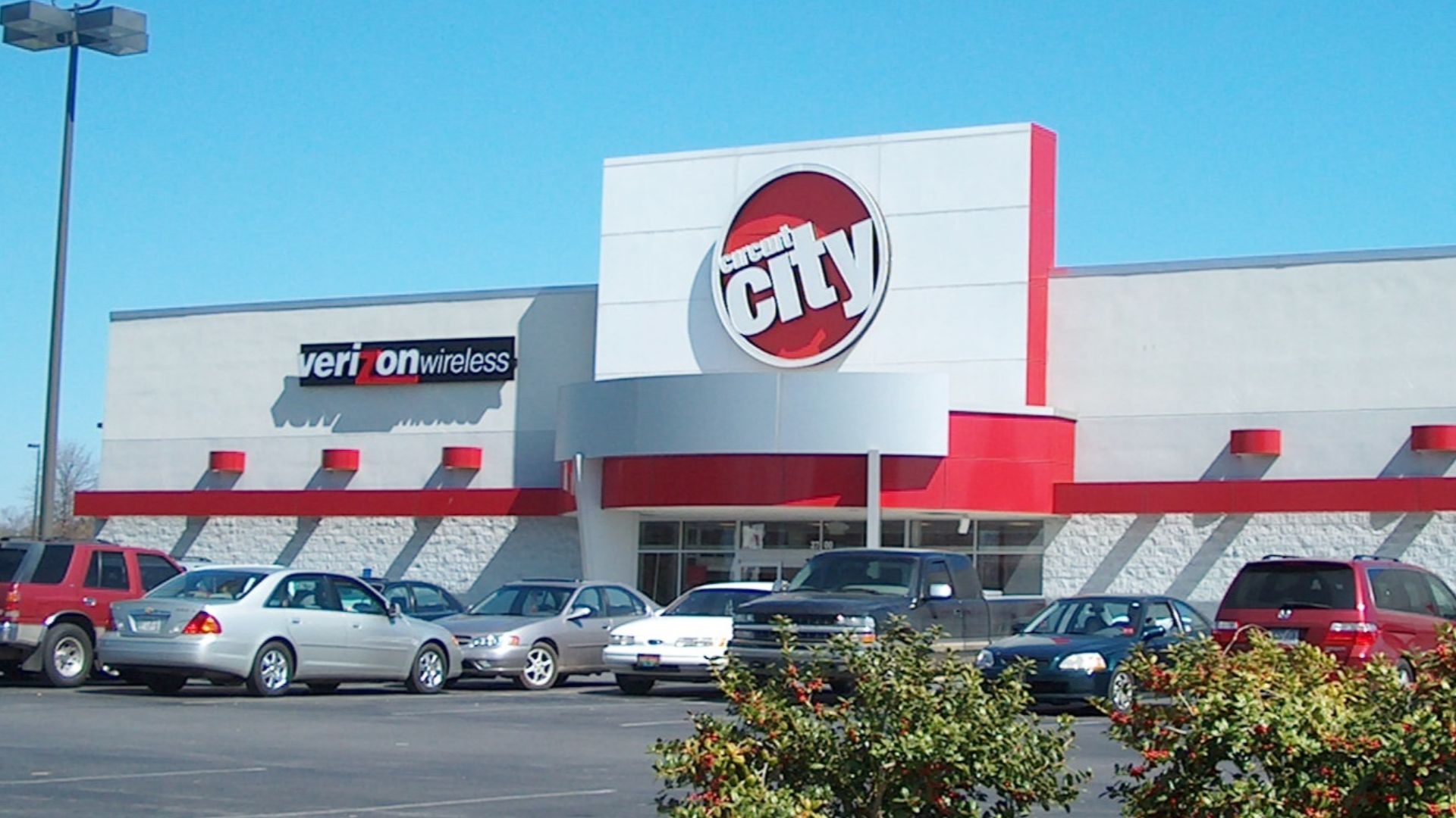 One of Circuit City stores (in Rome, Georgia) photed by Cculber007