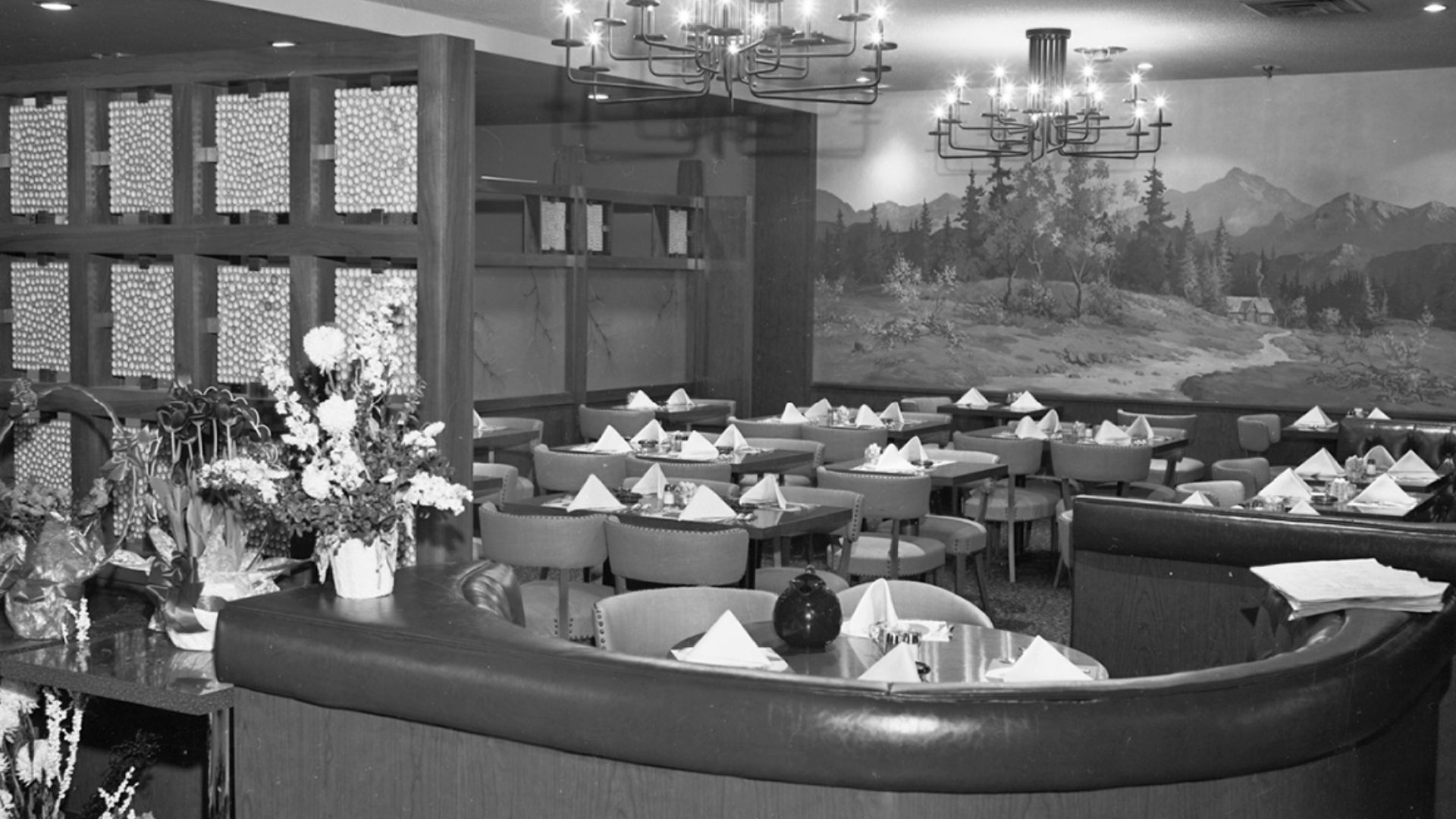 Interior of Les Brainard's Restaurant, 1120 2nd Avenue, Seattle, Washington, 1960.