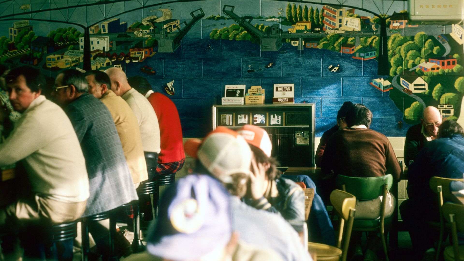 Diners at Voula's Offshore Cafe, Seattle, Washington, U.S., 1975.