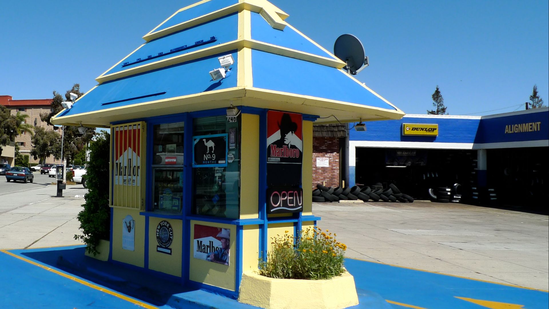 A former Fotomat drive-through kiosk in Glendale, California, now a cigarette kiosk.