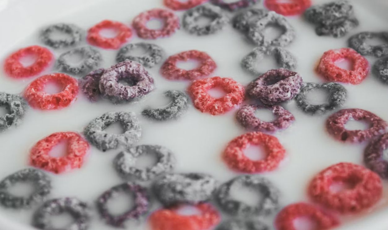 round cereals on milk