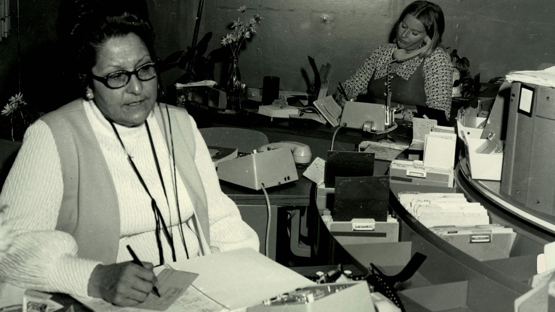 File:307 Office Workers Civilian Personnel, 1950s - DPLA - 4dfe9178a9c764a30034873e16a0b8a8.jpg