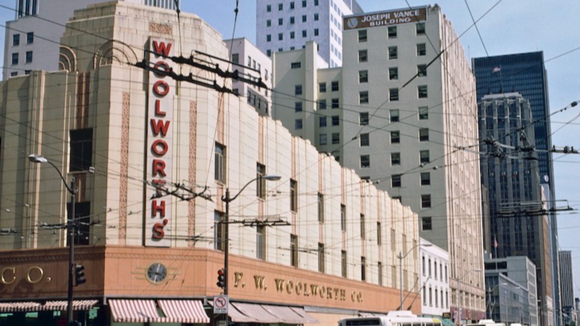 The Downtown Seattle Woolworth's store, located at 3rd Avenue and Pike Street, in 1986. The store opened on September 26, 1940 and remained in operation until January 1994. After a period of vacancy, the building became a Ross Dress for Less store in late