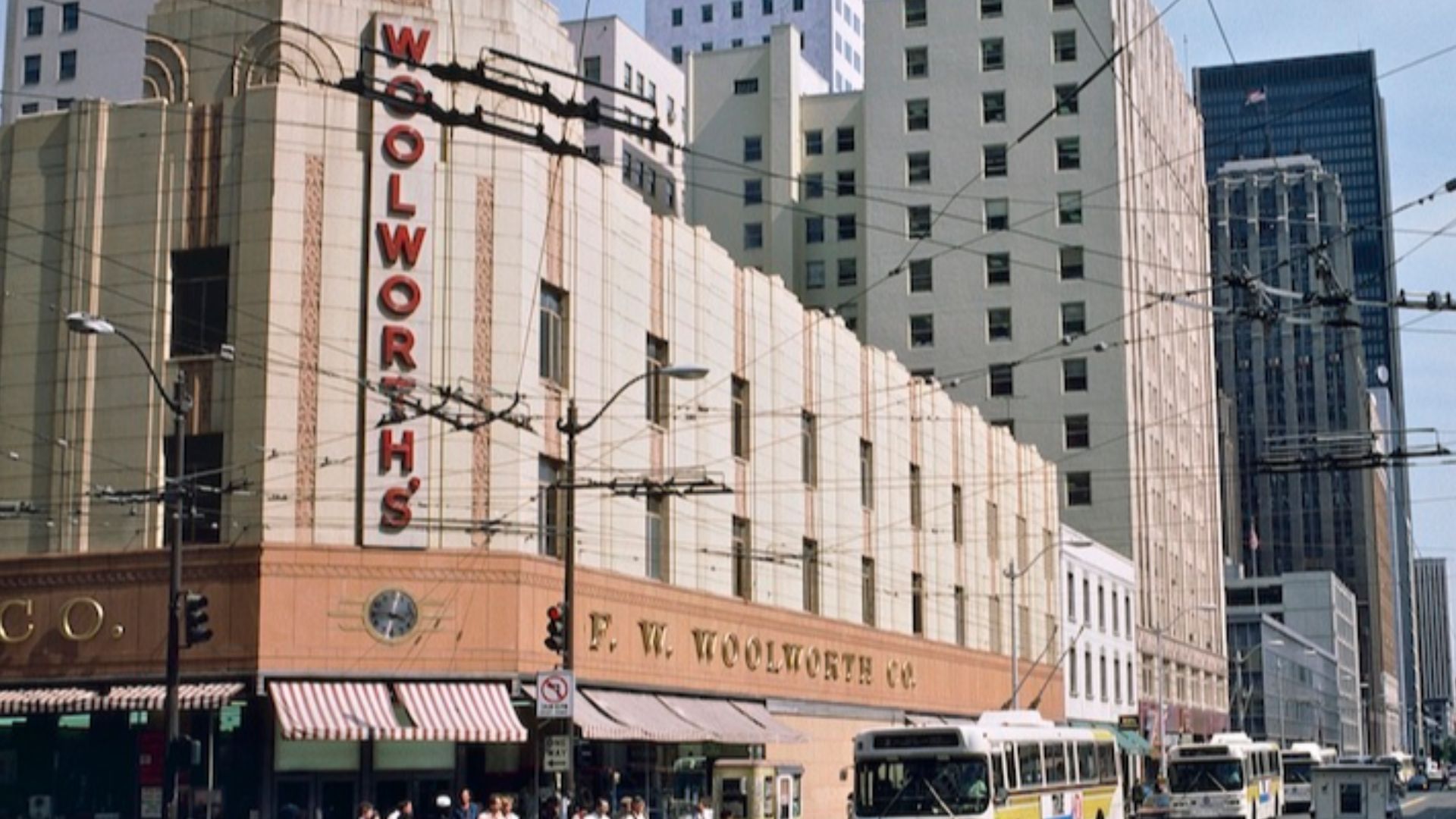 The Downtown Seattle Woolworth's store, located at 3rd Avenue and Pike Street, in 1986. The store opened on September 26, 1940 and remained in operation until January 1994. After a period of vacancy, the building became a Ross Dress for Less store in late