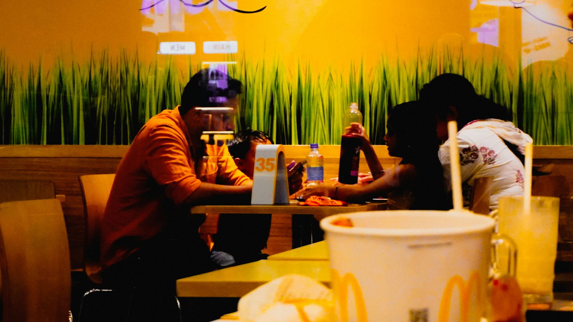People eating at a fast food restaurant