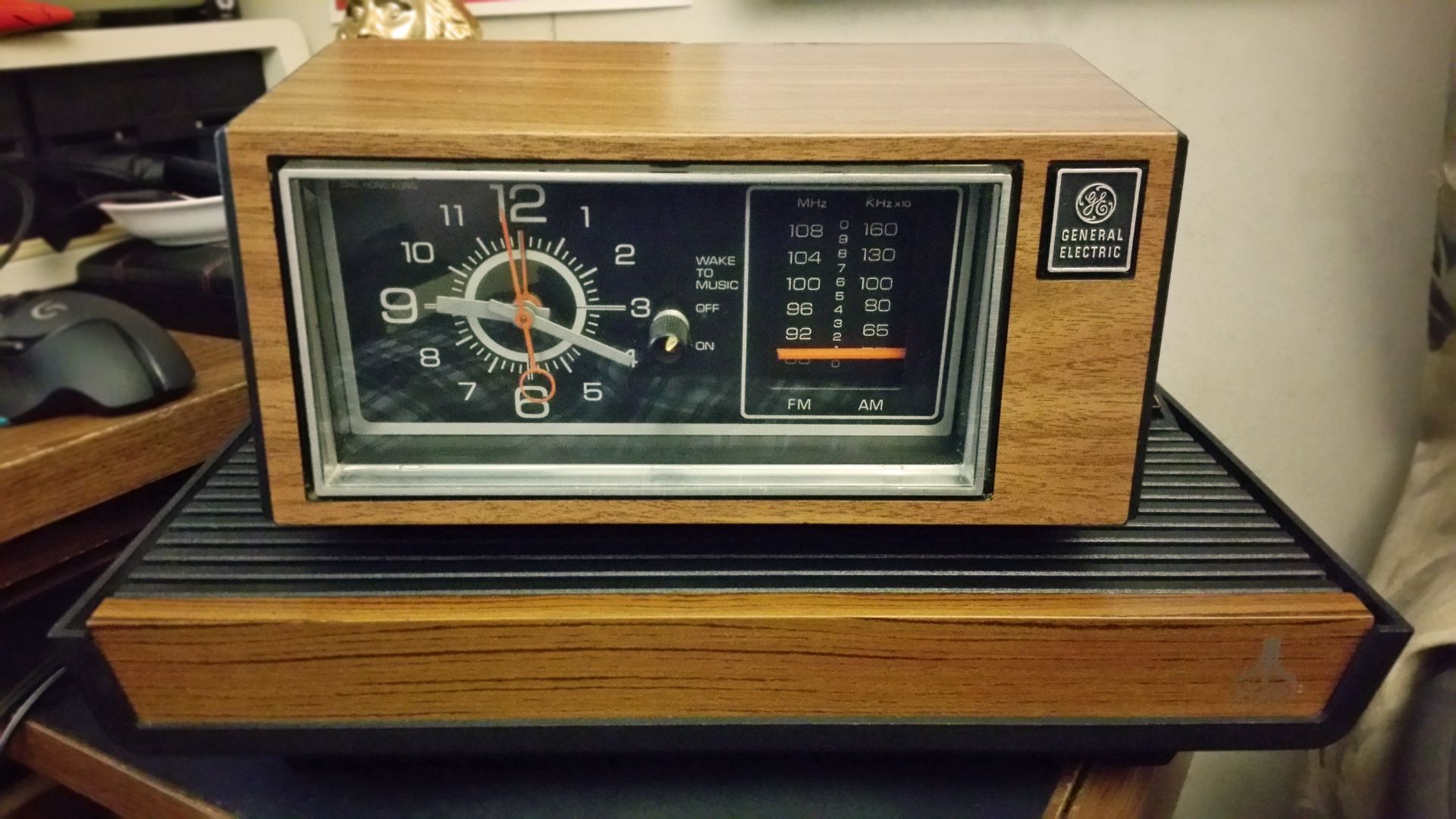GE 7-4550A Clock Radio