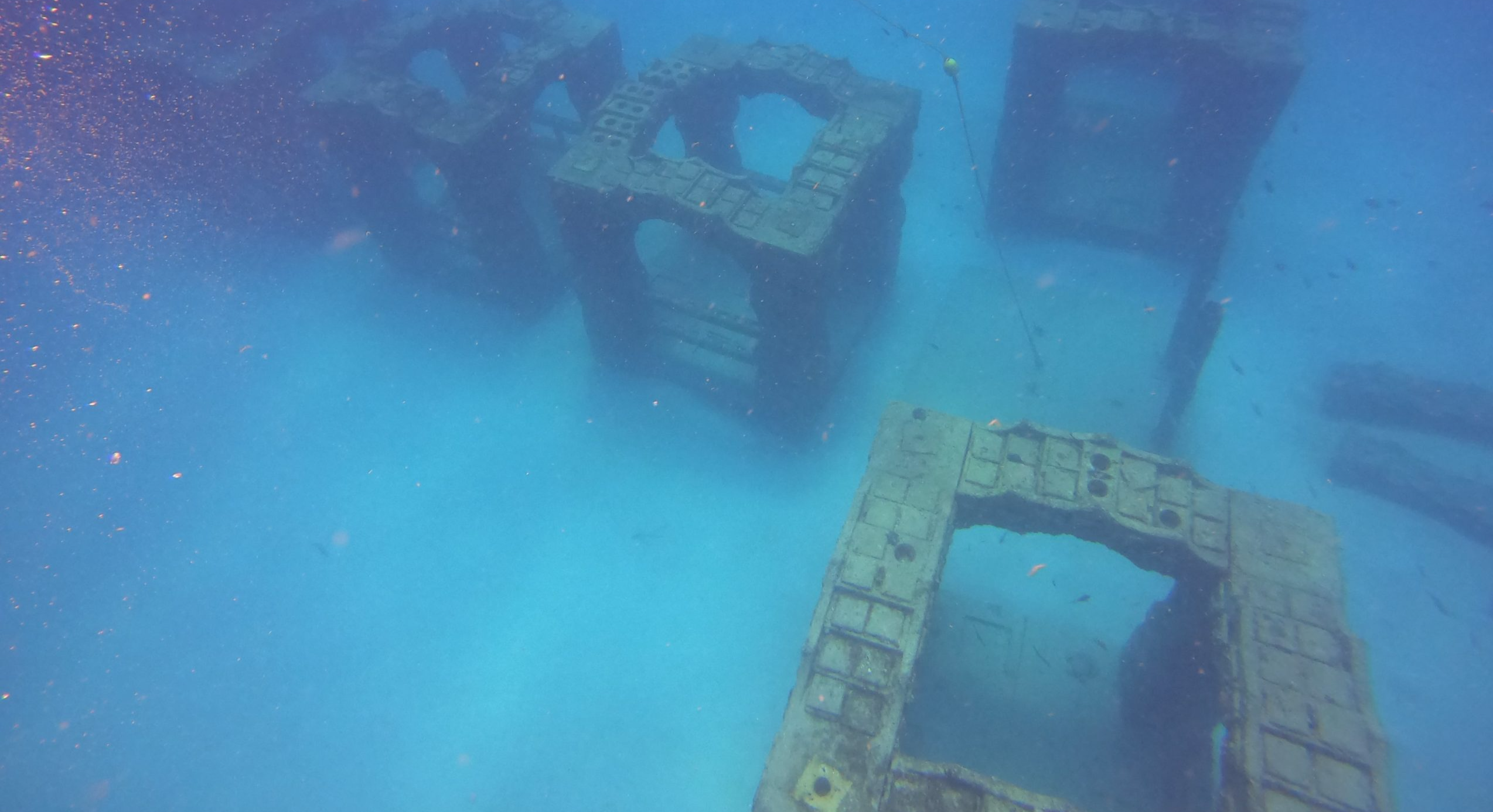 Underwater gravesite