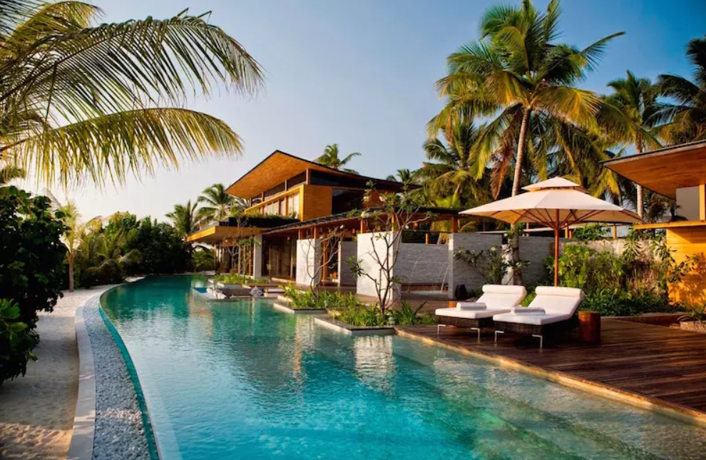 Coco Prive - Private Island