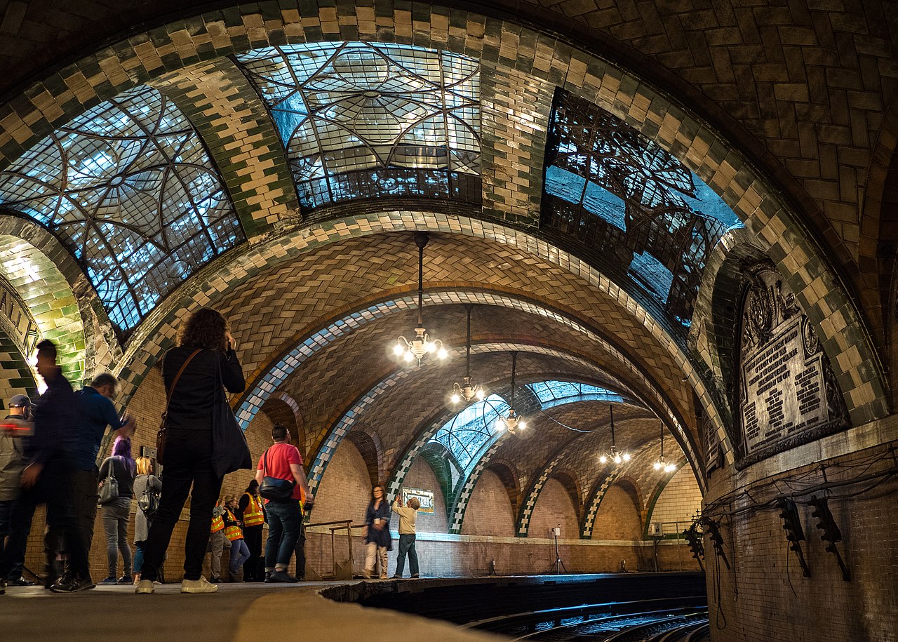 The defunct City Hall subway station in New York City, closed since 1945.