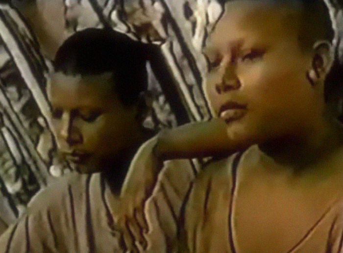 A screenshot of the documentary Nukak Maku