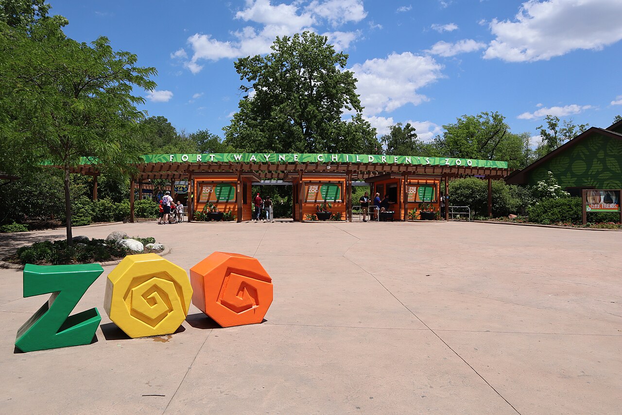 Fort Wayne Children's Zoo Entrance