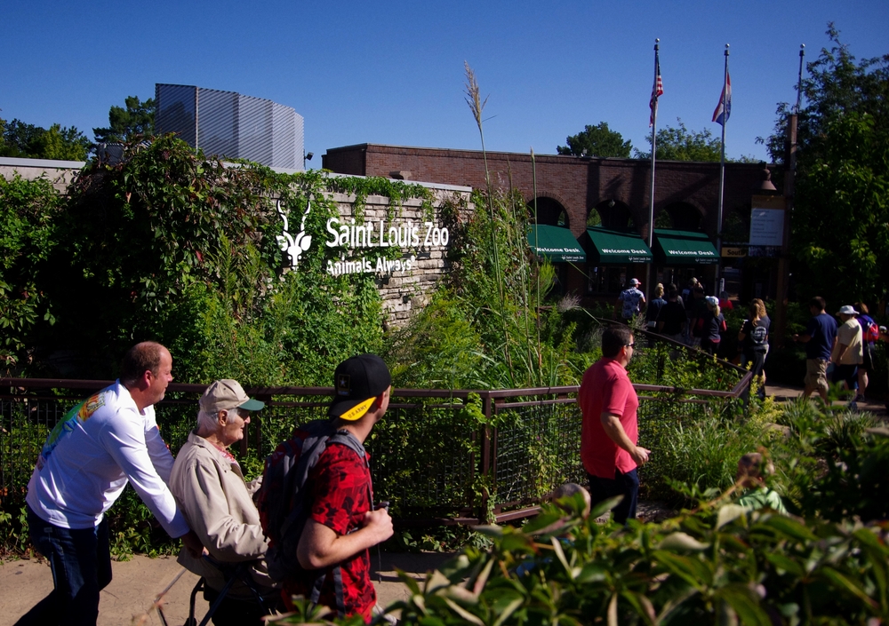 South entrance of St. Louis Zoo
