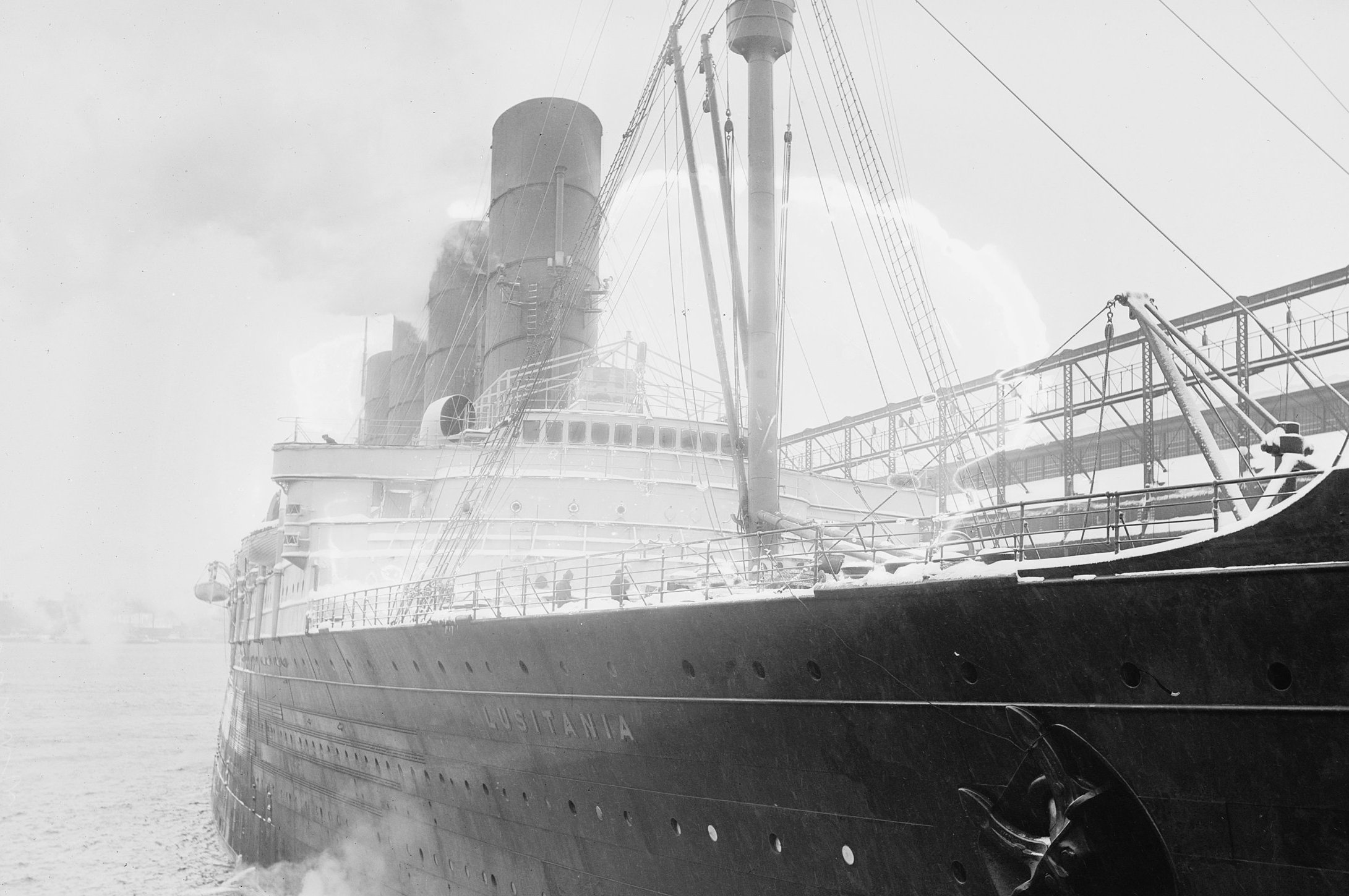 Photo of RMS Lusitania in Movement
