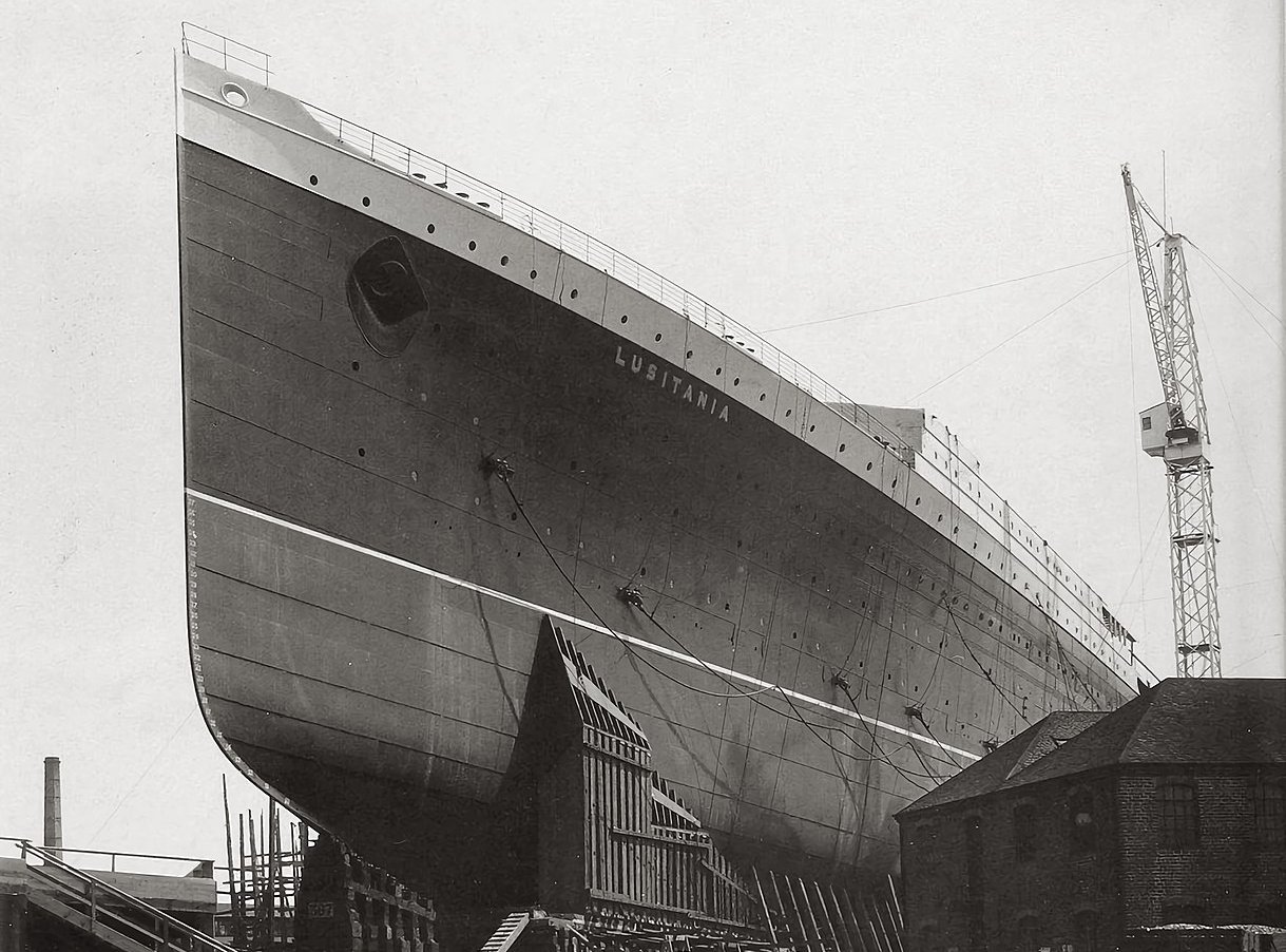 Grayscale Photo of the RMS Lusitania's bow