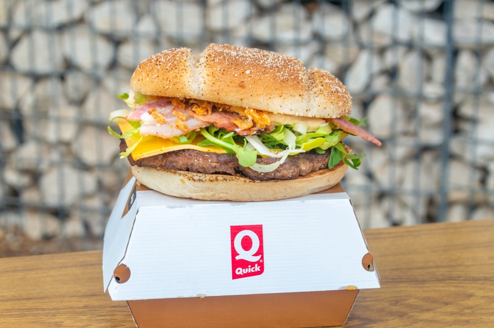 Supreme Bacon sandwich in Quick France restaurant - 2023