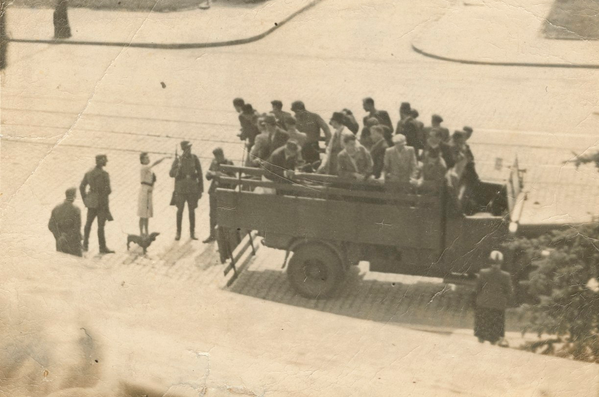 Street round-up (łapanka) of random civilians in 1941