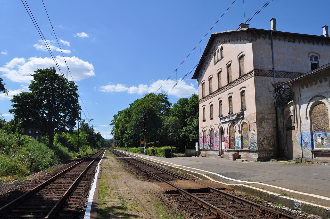 Empty Wałbrzych Szczawienko train station