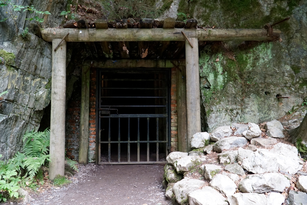 Entrance to III Reich secret underground tunnels