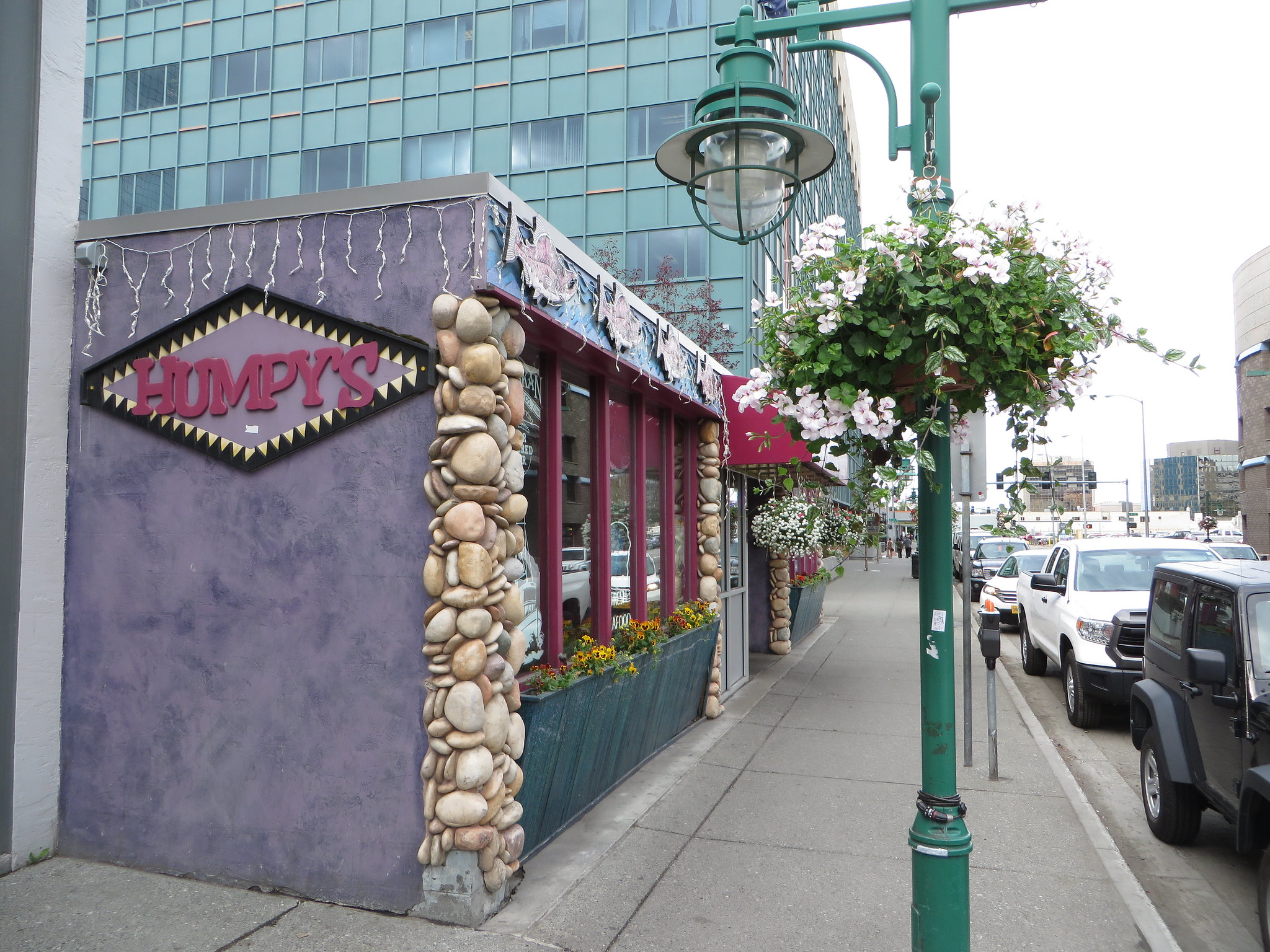Humpy’s Great Alaskan Alehouse