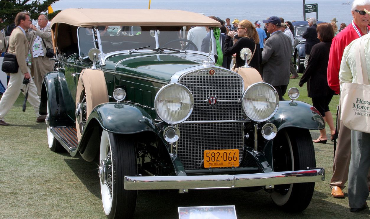 Cadillac V-16