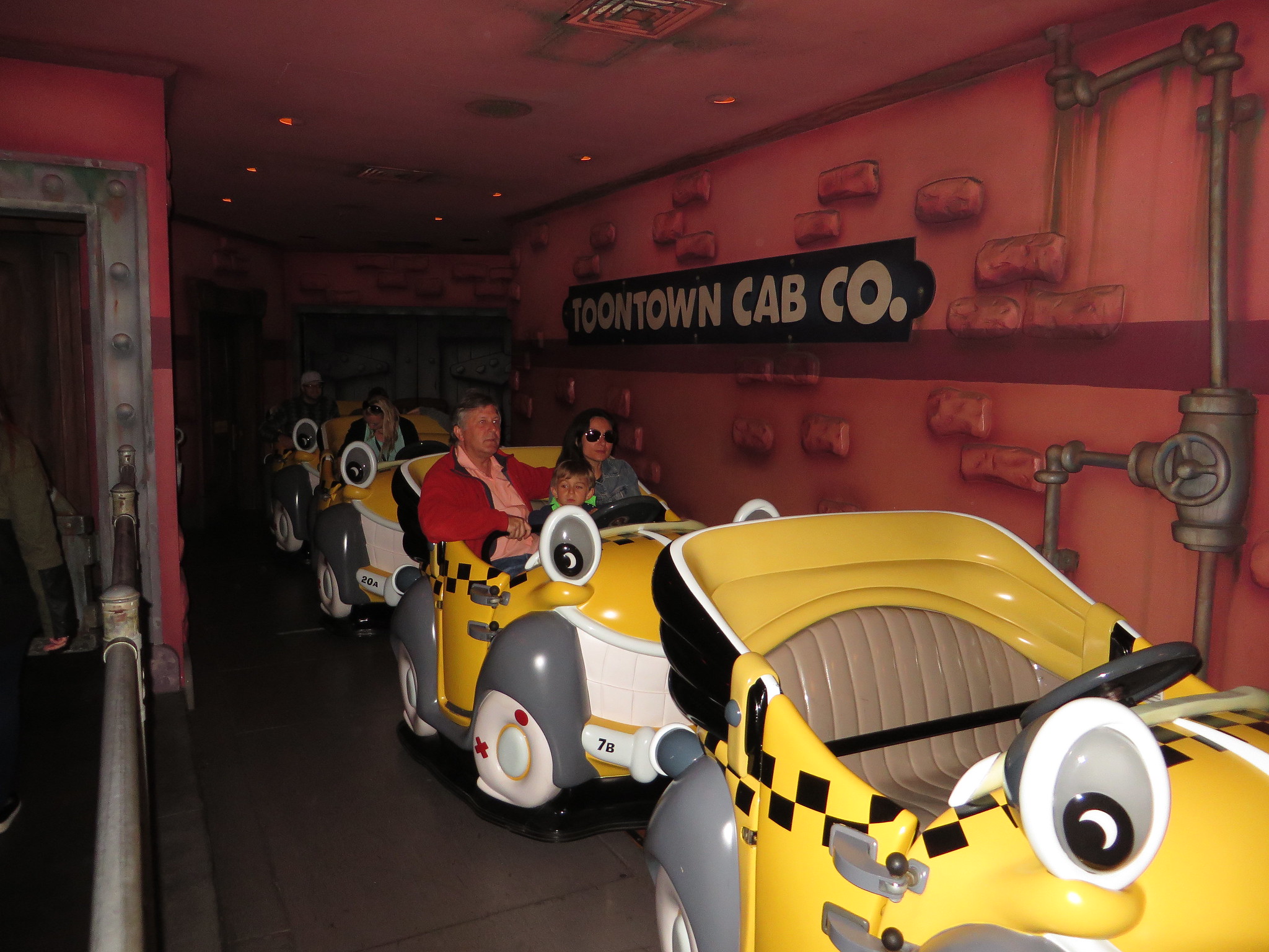 Roger Rabbits Car Toon Spin