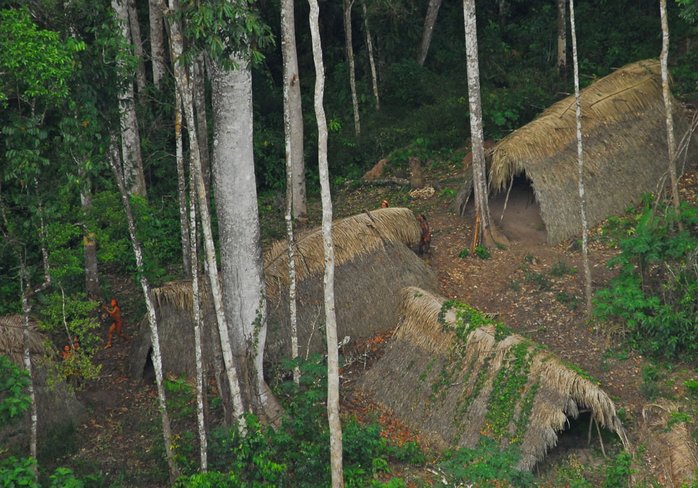 File:Índios isolados no Acre 6.jpg