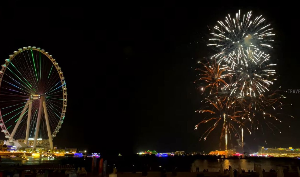Dubai Shopping Festival Fireworks And Light Shows, UAE