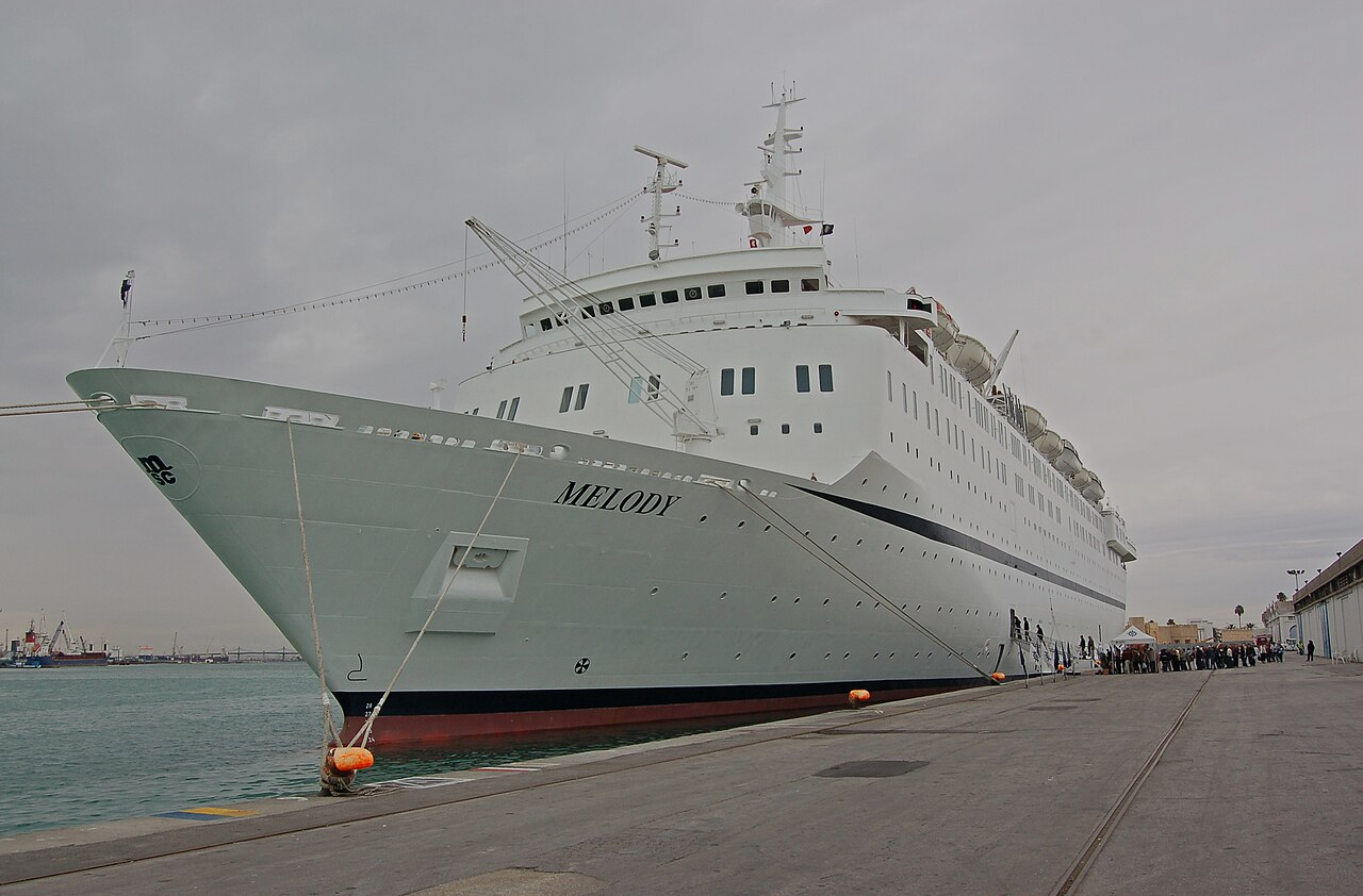 MSC Melody tied up at La Goulette in 2009