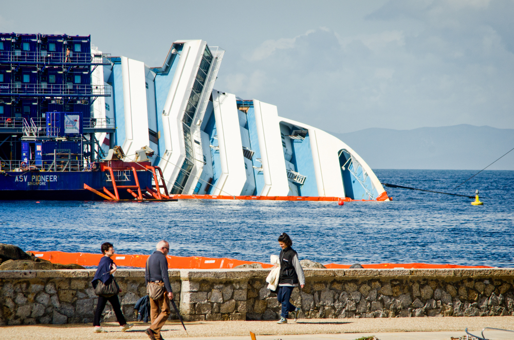 Wreck of cruise shop Costa Concordia